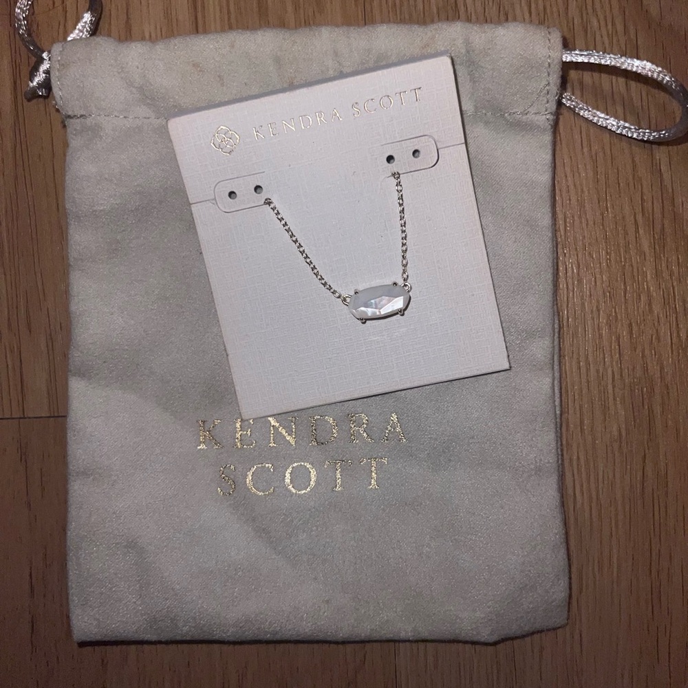 Kendra Scott Necklace